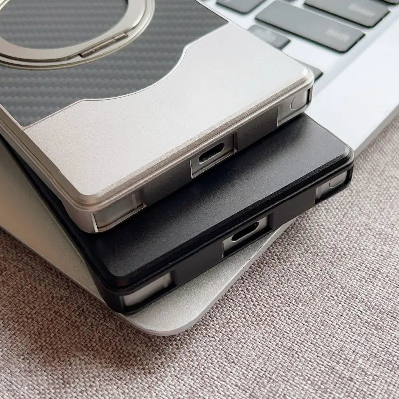 LITO Carbon With MagSafe